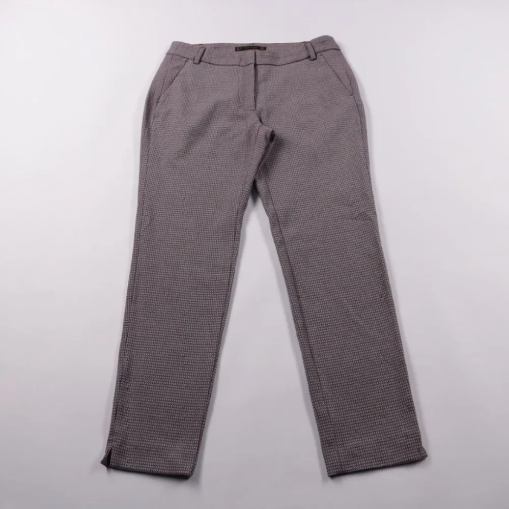 251126041-1